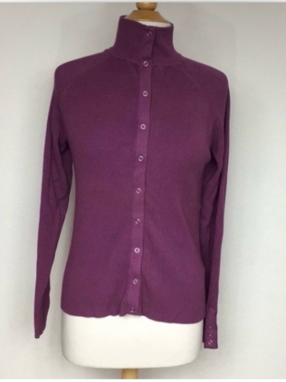 1775 Women's Mauve High Collar Ribbed Snap Button Sweater Size Large Classic